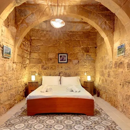 Shambala - 900 Year Old Quaint House Of Character In Gozo Apartament