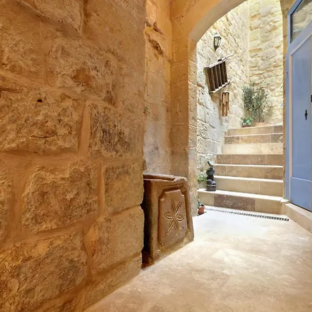 Shambala - 900 Year Old Quaint House Of Character In Gozo Apartman *