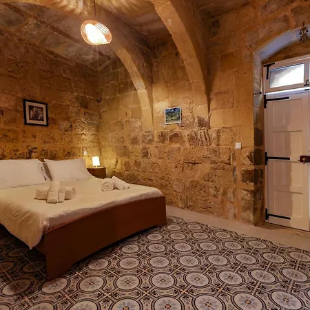 Appartamento Shambala - 900 Year Old Quaint House Of Character In Gozo Victoria